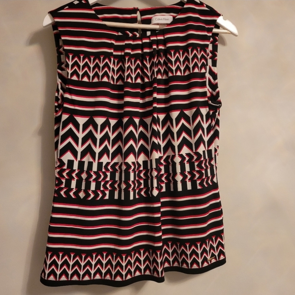 2 for $25 - Calvin Klein Women’s Size L Red & Black Abstract Sleeveless Top
